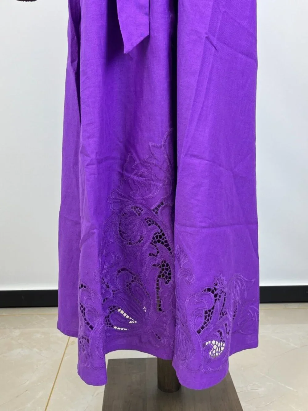 $398 NWOT Boden Mae Embroidered Linen Blend Long Sleeves Midi Dress Size 10 - Picture 12 of 16